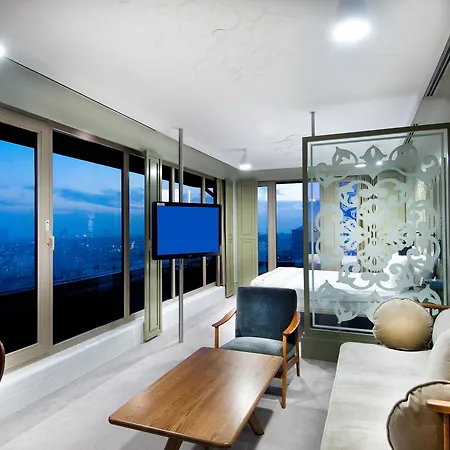 Отель The Cettia 4*