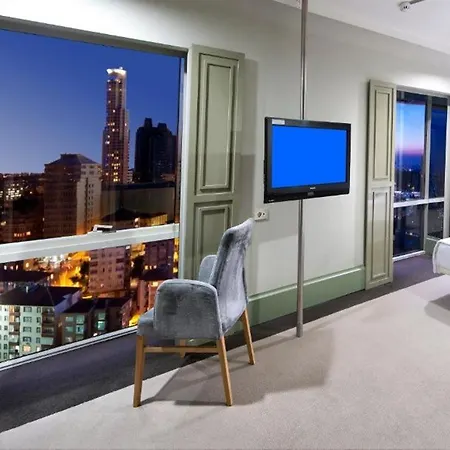 מלון The Cettia 4*