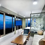 Hotel The Cettia 4*