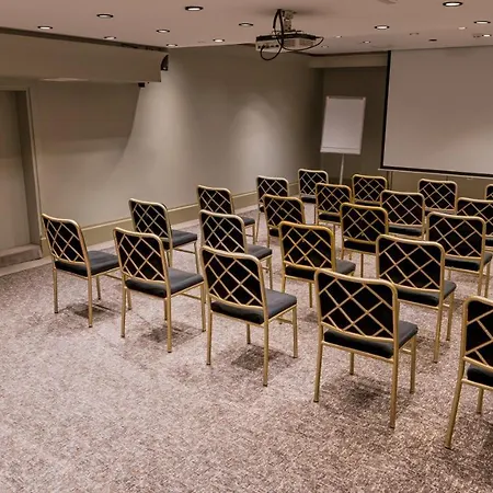 Ξενοδοχείο The Cettia 4*
