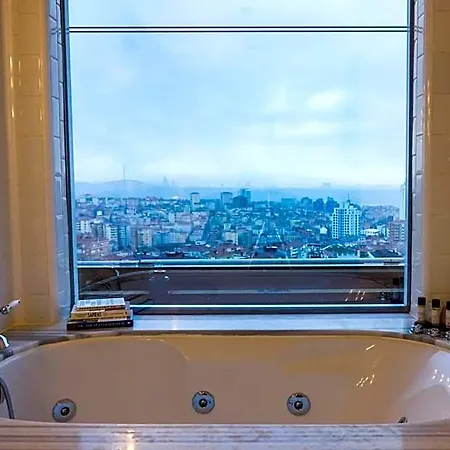 Szálloda The Cettia 4*