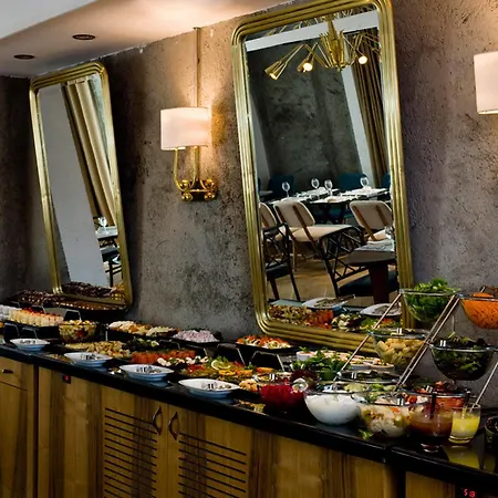 Otel The Cettia