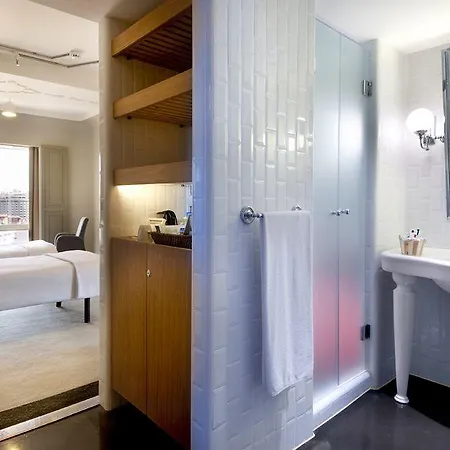 The Cettia 4*